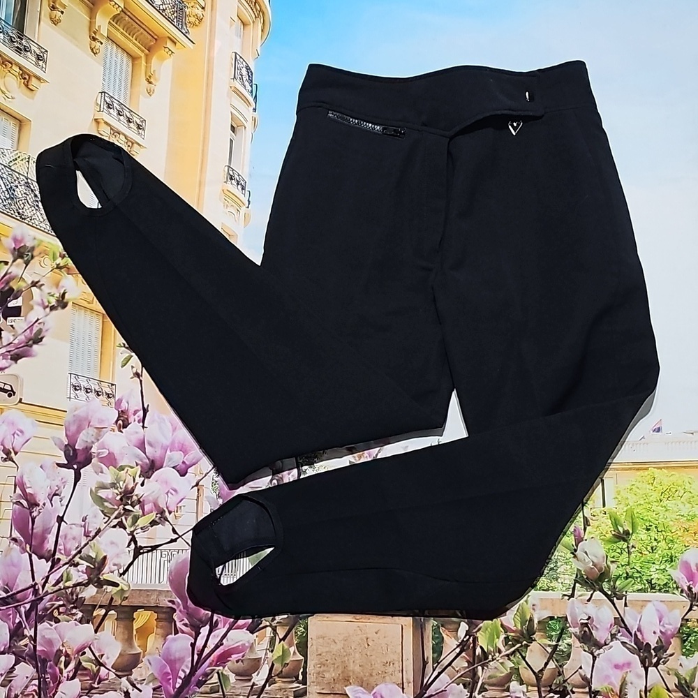 Obermeyer Black Sweatpants and Joggers with High‎ Waist Design